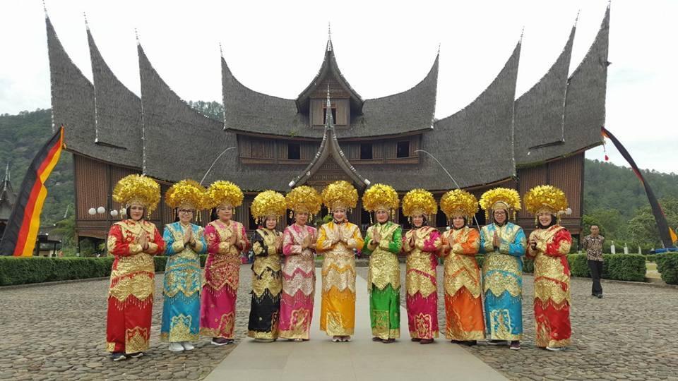 Rumah Pakankamih Букитинги Екстериор снимка